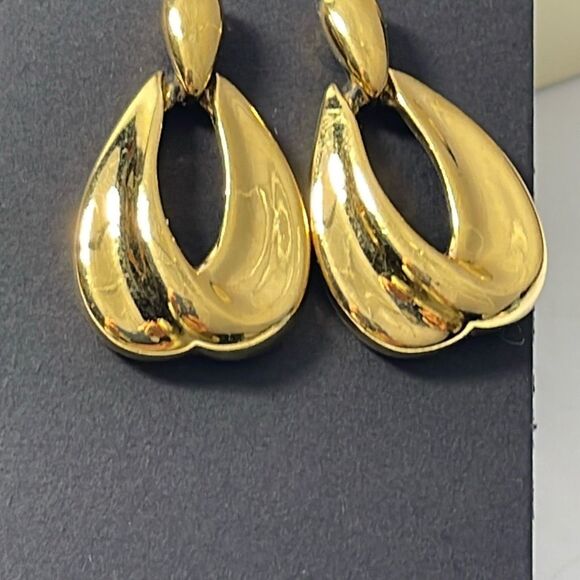 Vintage Napier dangle drop pierced earrings. - Picture 2 of 6